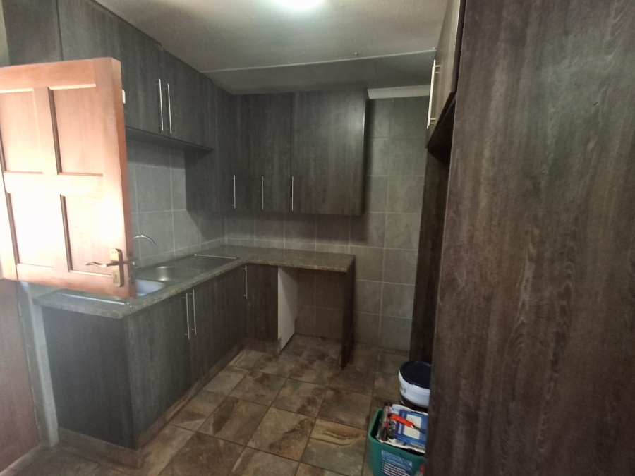 8 Bedroom Property for Sale in Brits Rural North West